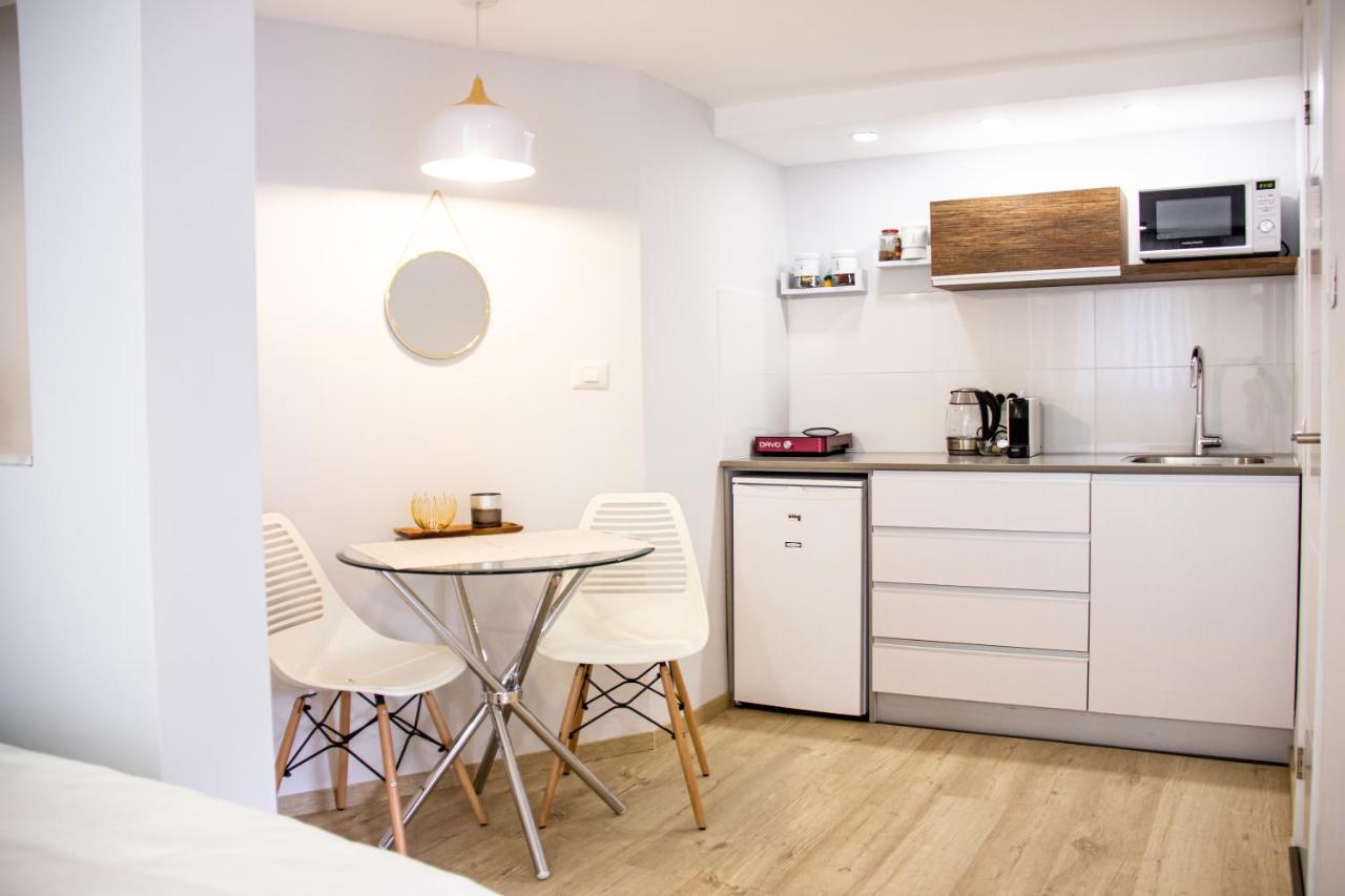 Stacey's Stylish Apartment