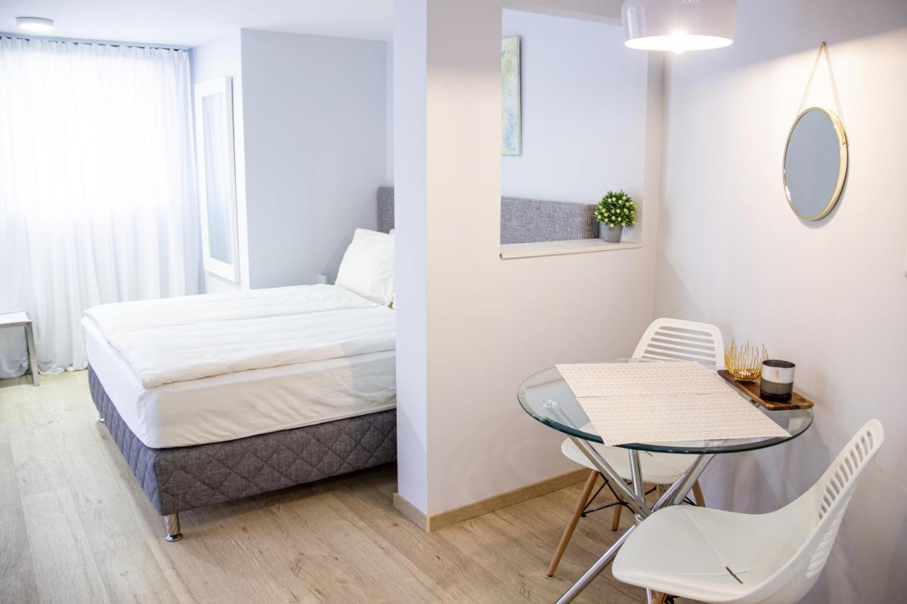 Stacey's Stylish Apartment *