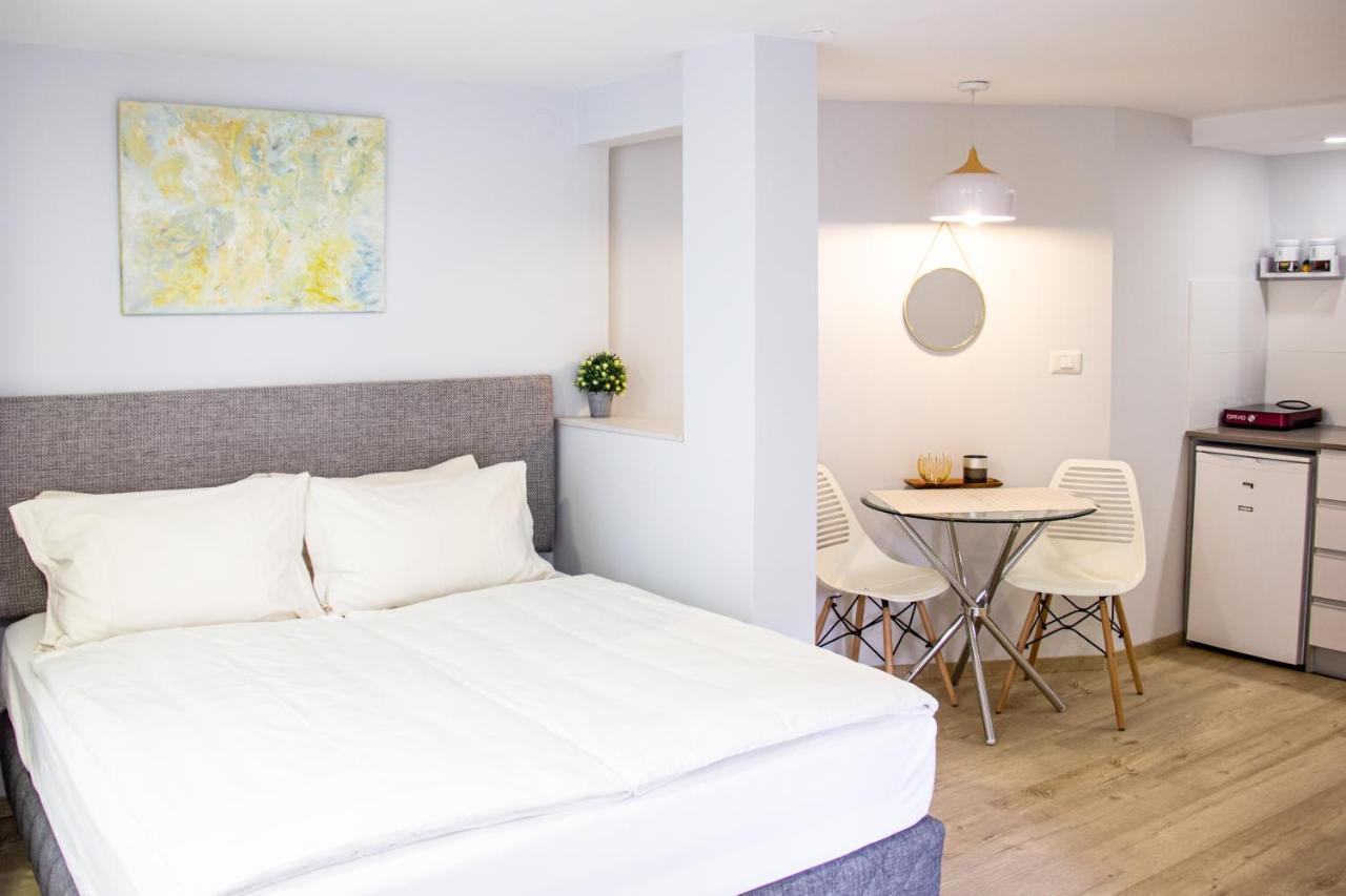 Stacey's Stylish Apartment